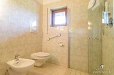 Hotel Jonathan: Zimmer 26 - Badezimmer