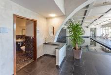 Weingut Stroblhof - WC Hallenbad