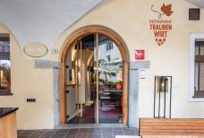 Entrata e bar
