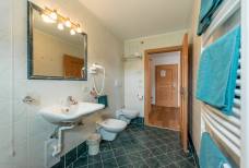 Bagno della camera 112