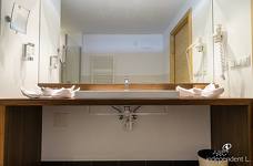 Naturhotel Waldruhe - Badezimmer