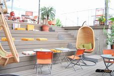 Bamboo Hotel & Lifestyle - Stufen