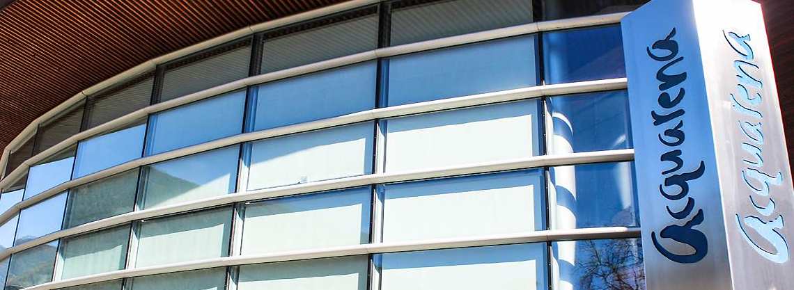 Acquarena Outdoor: Piscina all'aperto a Bressanone Acquarena Outdoor: Piscina all'aperto a Bressanone