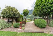 Andreus Golfhotel - Garten und olympisches Becken