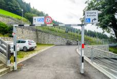 Parcheggio riservato e percorso accessibile