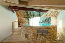 Wellness Hotel Engel - Piscina coperta nel sottotetto