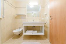 Appartamenti Steiner - Bagno appartamento Valdaora