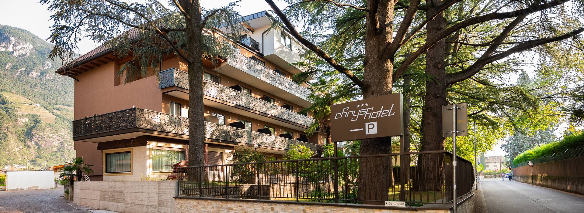 HOTEL CHRYS