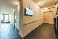 Rampe zum Wellnessbereich