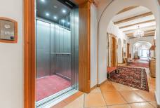 Hotel Corona San Vigilio di Marebbe - Ascensore