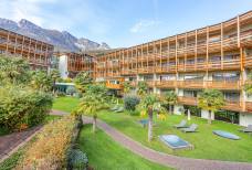 Hotel Seeleiten - Giardino e lagetto balneare