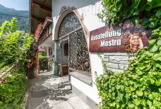 Krippenmuseum Maranatha - Externe Zugangsrampe zur Maskenausstellung