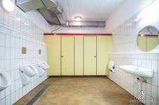 Cabinovia Kronplatz 2000 - WC della stazione di monte