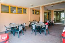 Bozner Freibad Lido: Bar und Terrasse
