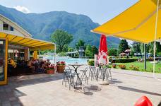 Bozner Freibad Lido: Bar und Terrasse