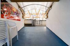 Eisstadion Pranives: Rampe Nebeneingang