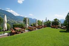 Hilberkeller - Garten und Spielplatz