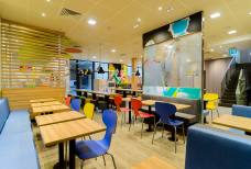 McDonald's - Sala ristorante al piano -1