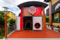 McDonald's - Terrazza e parco giochi