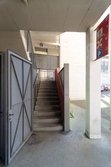 Bahnhof Bozen Süd: Zugangstreppe