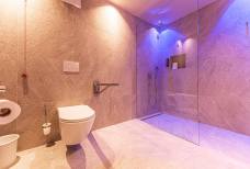 Tratterhof - Mountain Sky Hotel - Bagno Family suite Monte Pinus