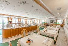 Hotel Maria Theresia: Restaurant und Speisesaal