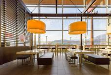 McDonalds Bozen: Restaurant und Speisesaal 
